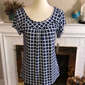 🌹 Michael Kors stretch polkadot top Sz M